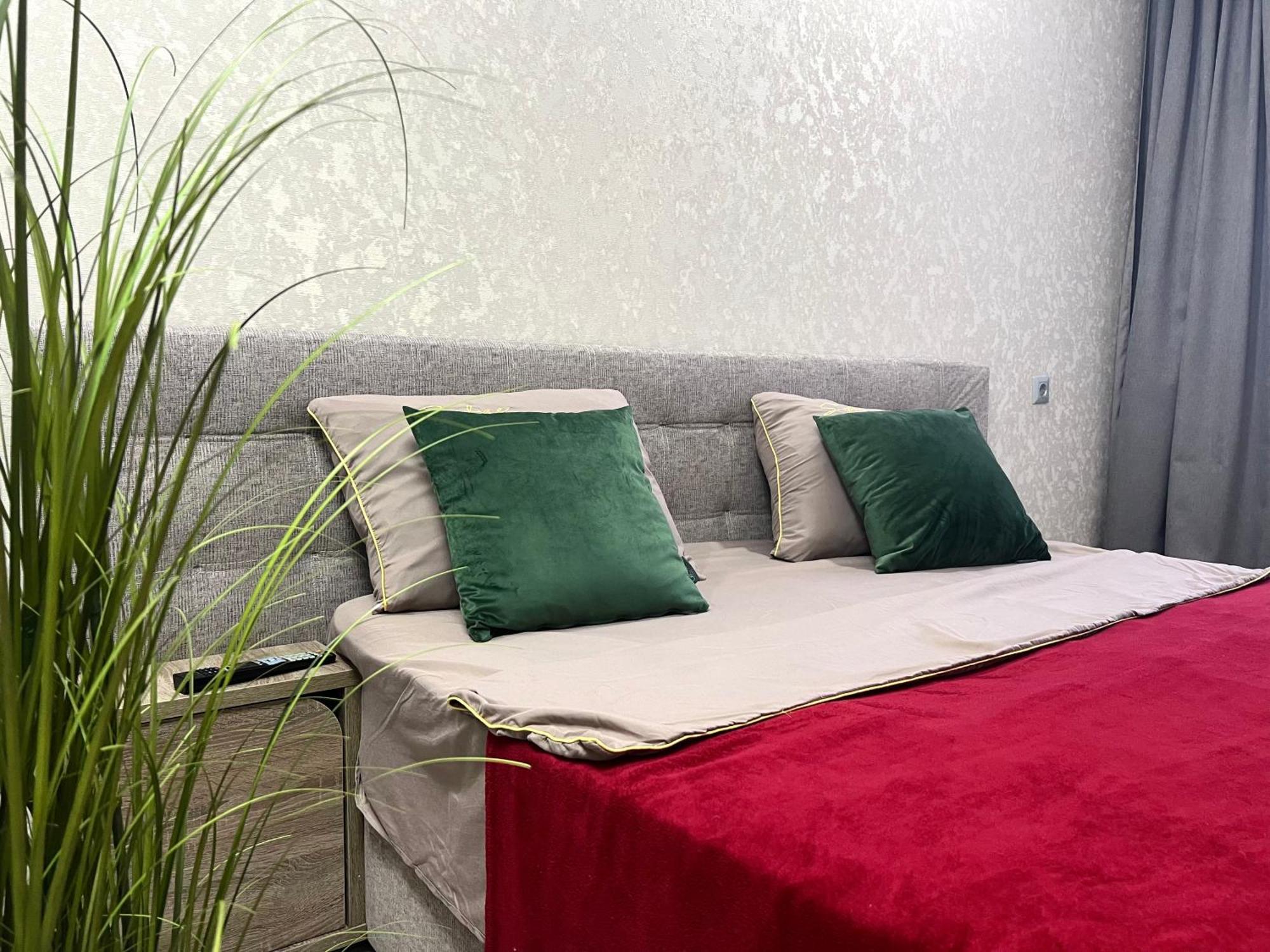 Apartments Vip Avalon Lviv Exterior photo